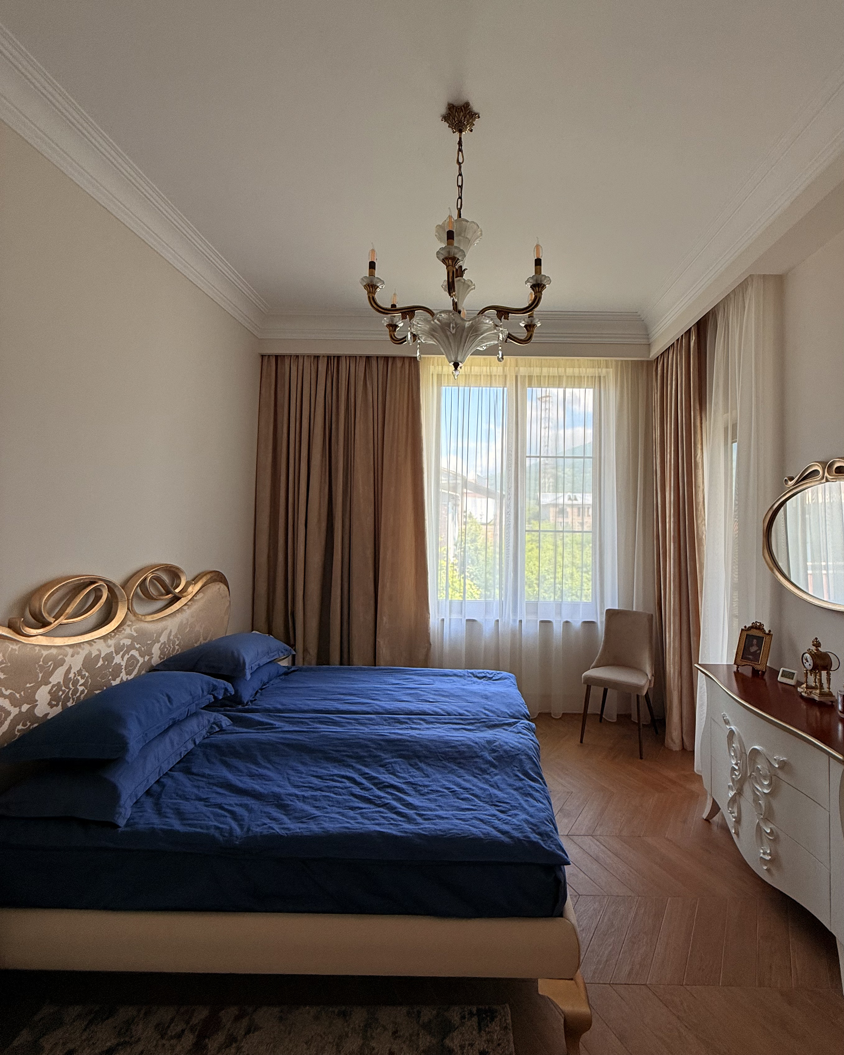 Apartment 4