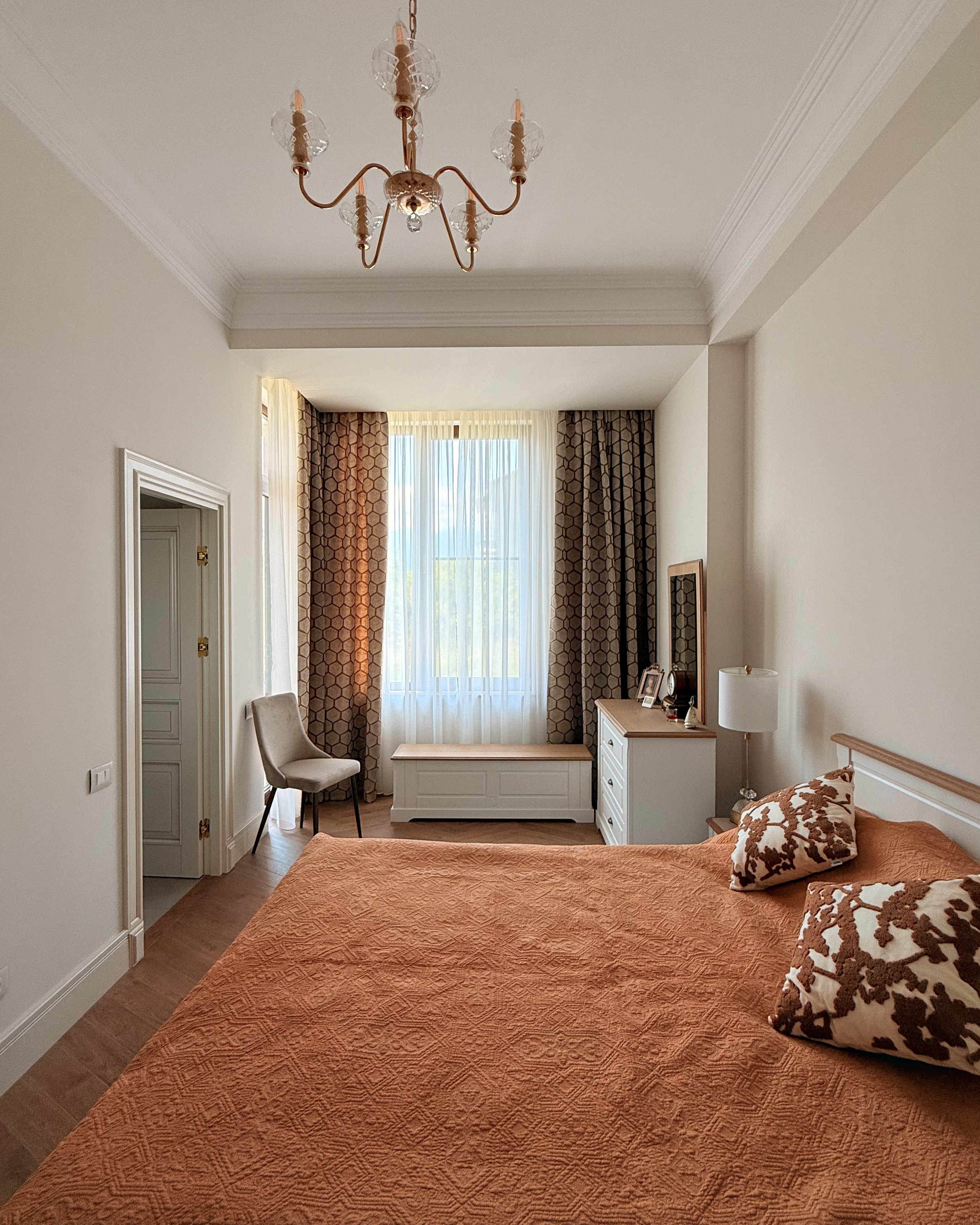 Apartment 5