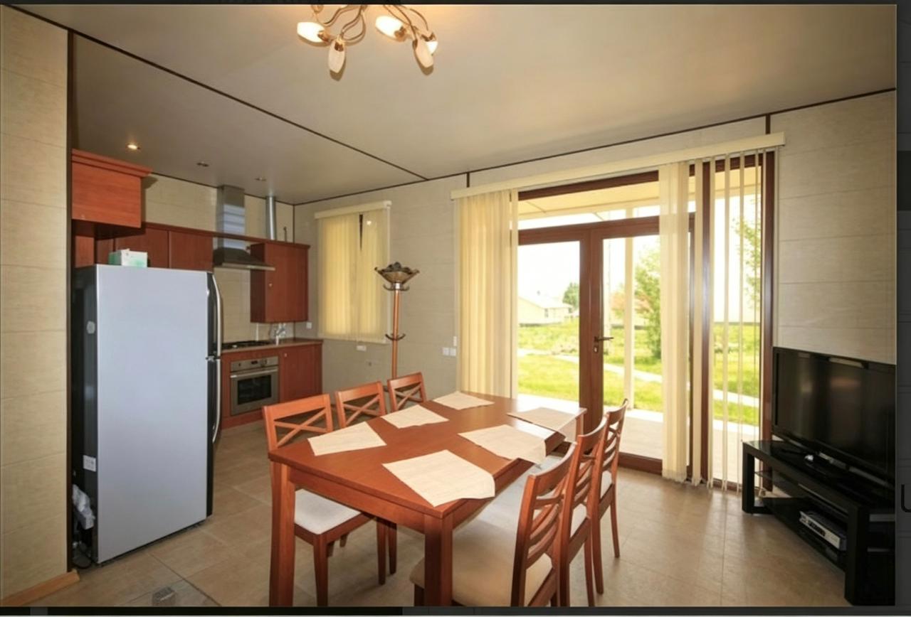 Apartment 9